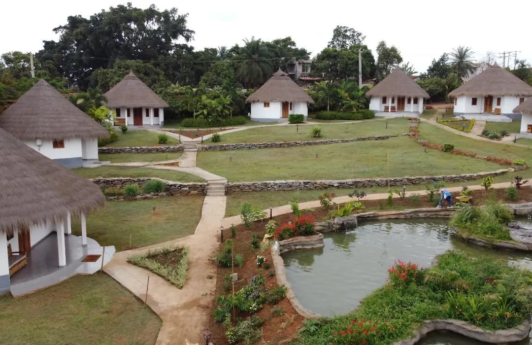 Village Noah-1